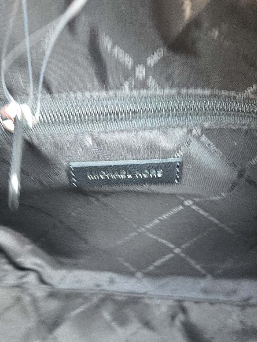 Michael Kors Medium Duffle Satchel 2 Way NWT - Picture 4 of 7